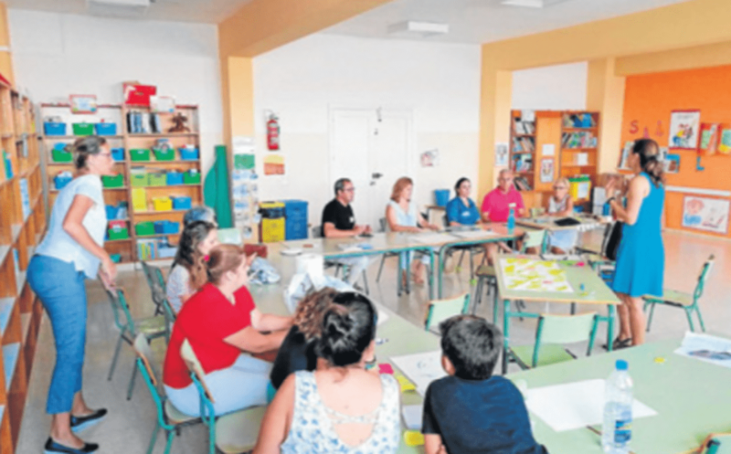 En la imagen, grupo de vecinos que ha conformado el colectivo Barrios Verdes (Foto Canarias7)